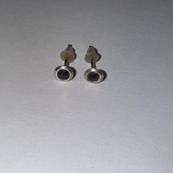 5 Mm Round Black Cz And Sterling Post Earrings - Picture 2 of 14